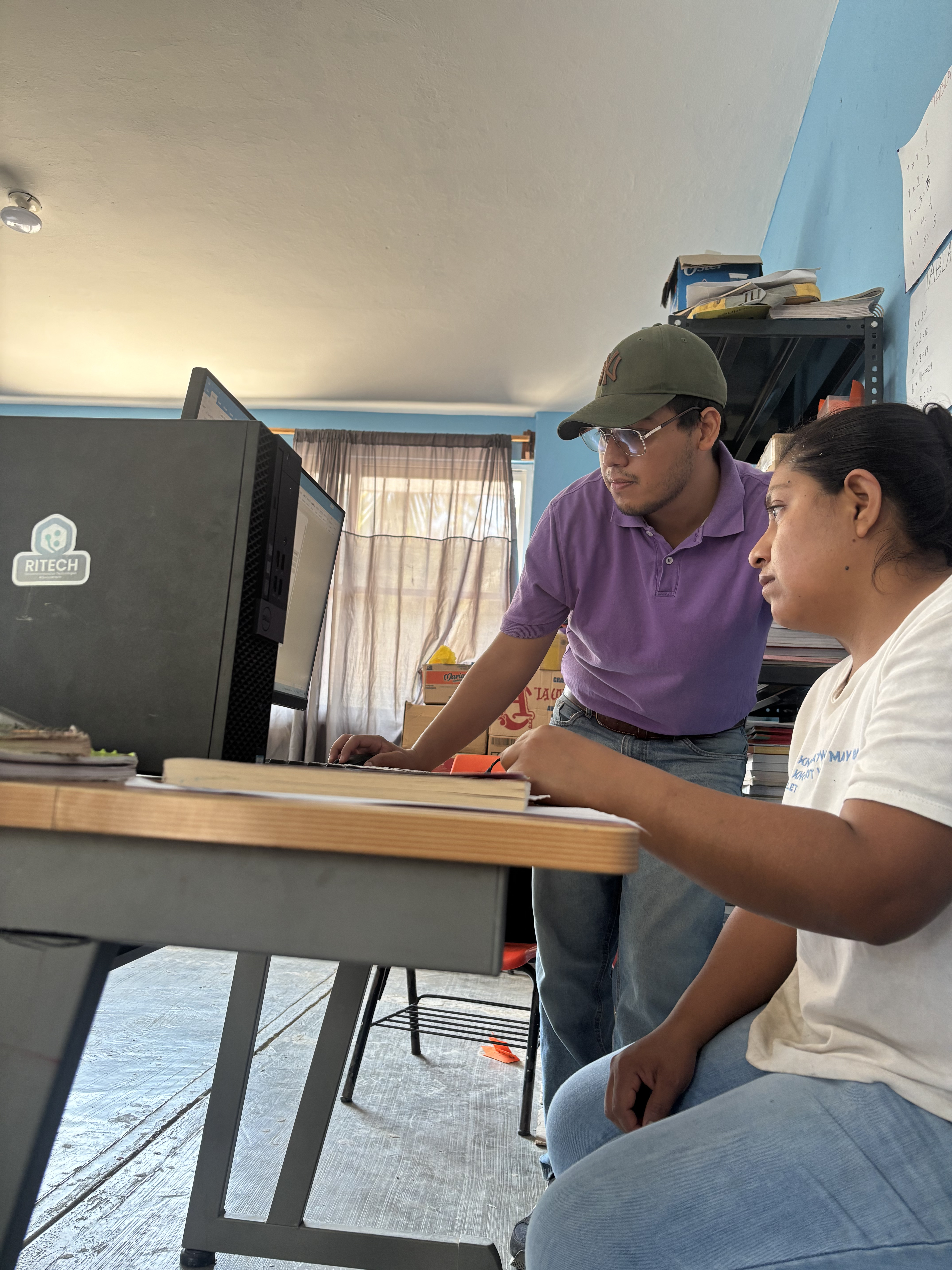 Entrega de equipo de cómputo